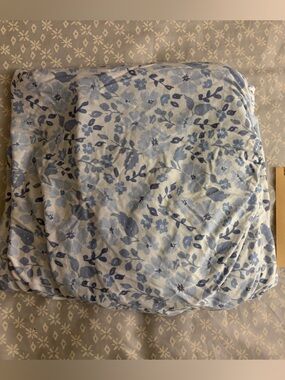 Caden Lane Botanical Blue Crib Sheet
